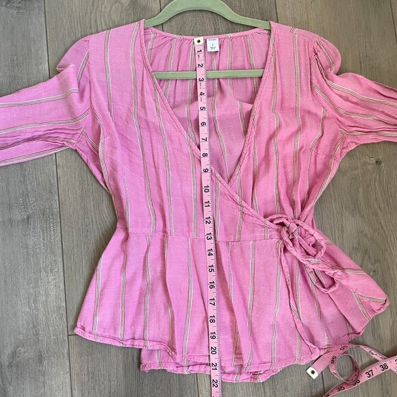 Old Navy pink striped wrap blouse top - Picture 5 of 5